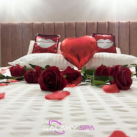 Galaxy Spa - Suite Venus Jacuzzi Et Sauna Privatif Champigneulles Екстер'єр фото