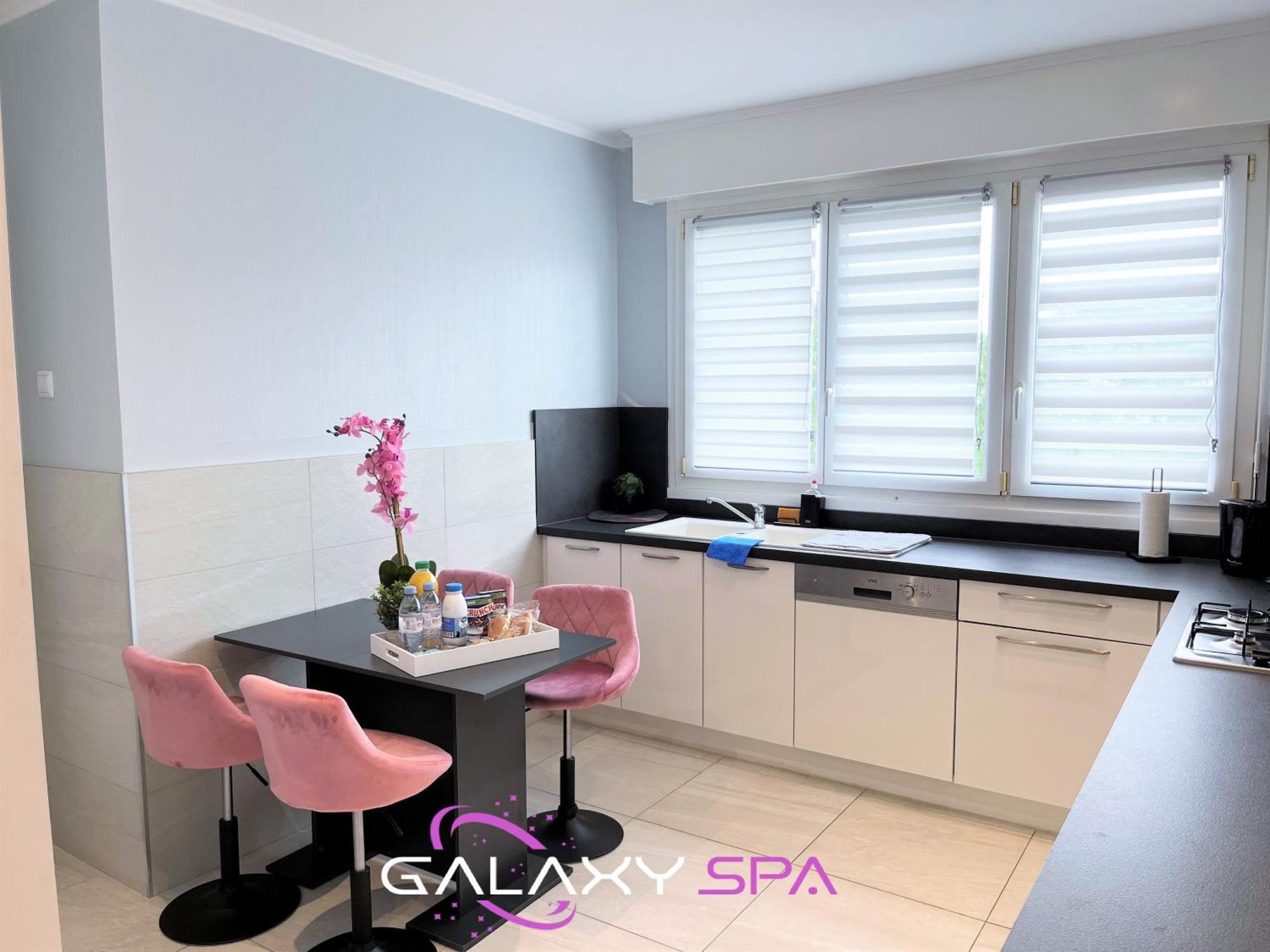 Galaxy Spa - Suite Venus Jacuzzi Et Sauna Privatif Champigneulles Екстер'єр фото