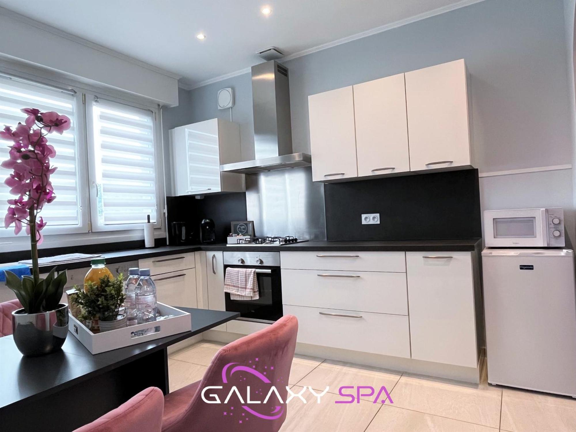 Galaxy Spa - Suite Venus Jacuzzi Et Sauna Privatif Champigneulles Екстер'єр фото