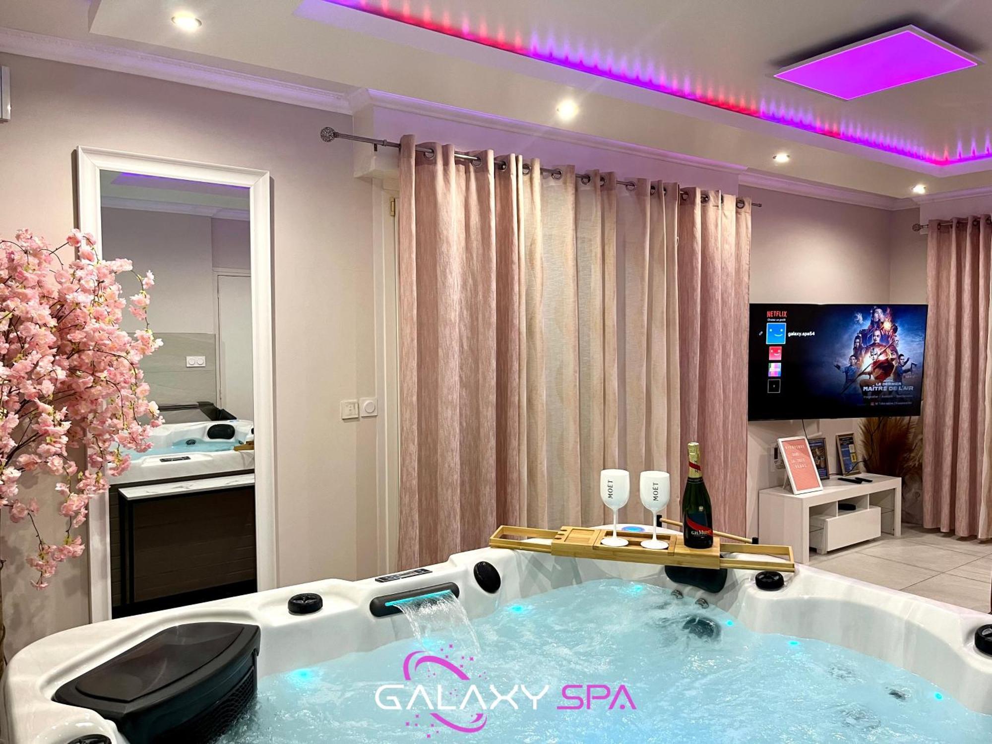 Galaxy Spa - Suite Venus Jacuzzi Et Sauna Privatif Champigneulles Екстер'єр фото