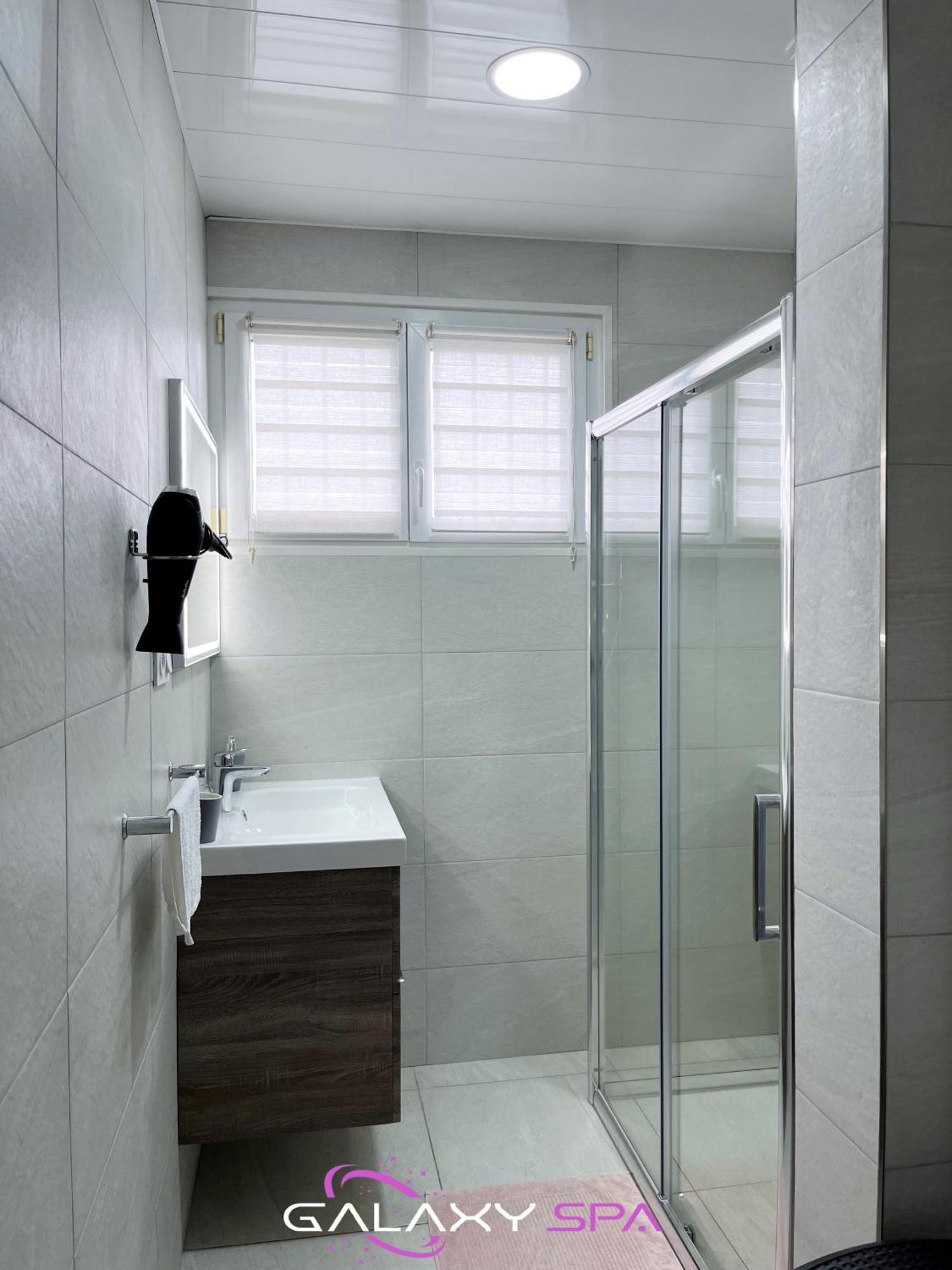 Galaxy Spa - Suite Venus Jacuzzi Et Sauna Privatif Champigneulles Екстер'єр фото