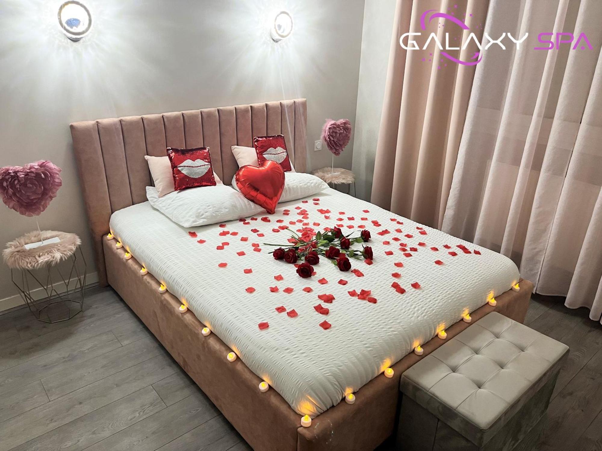 Galaxy Spa - Suite Venus Jacuzzi Et Sauna Privatif Champigneulles Екстер'єр фото