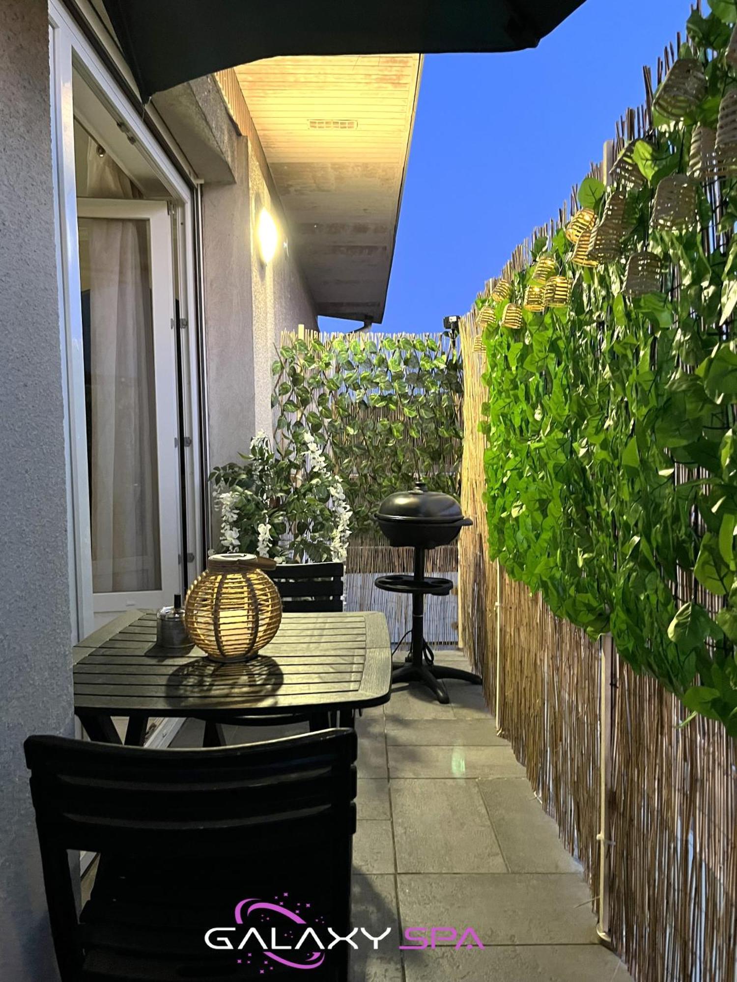 Galaxy Spa - Suite Venus Jacuzzi Et Sauna Privatif Champigneulles Екстер'єр фото