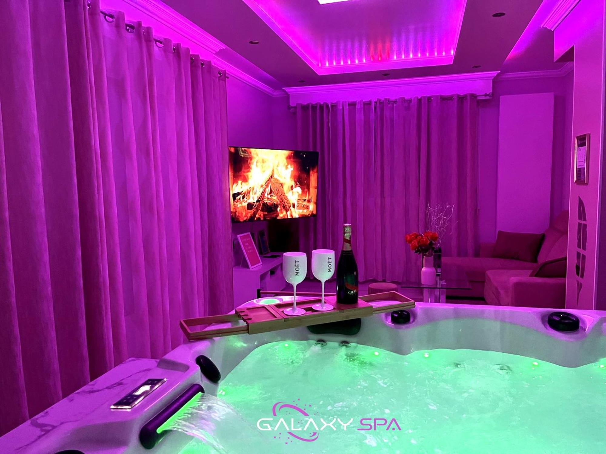 Galaxy Spa - Suite Venus Jacuzzi Et Sauna Privatif Champigneulles Екстер'єр фото