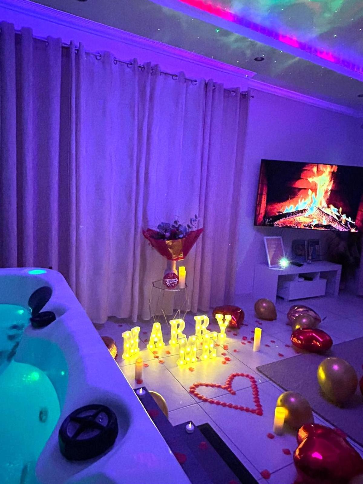 Galaxy Spa - Suite Venus Jacuzzi Et Sauna Privatif Champigneulles Екстер'єр фото